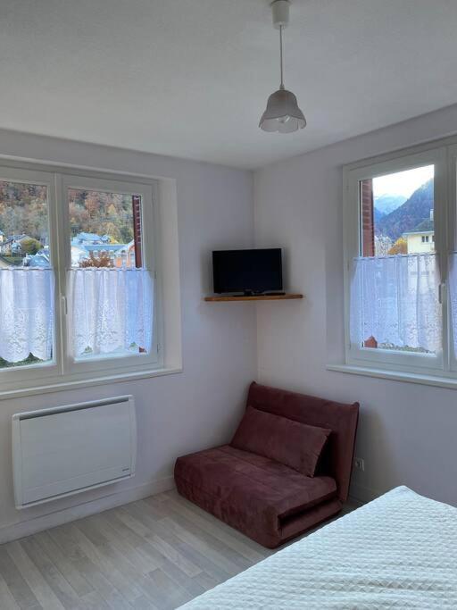 Appartement Au Centre Ville. Cauterets Kültér fotó